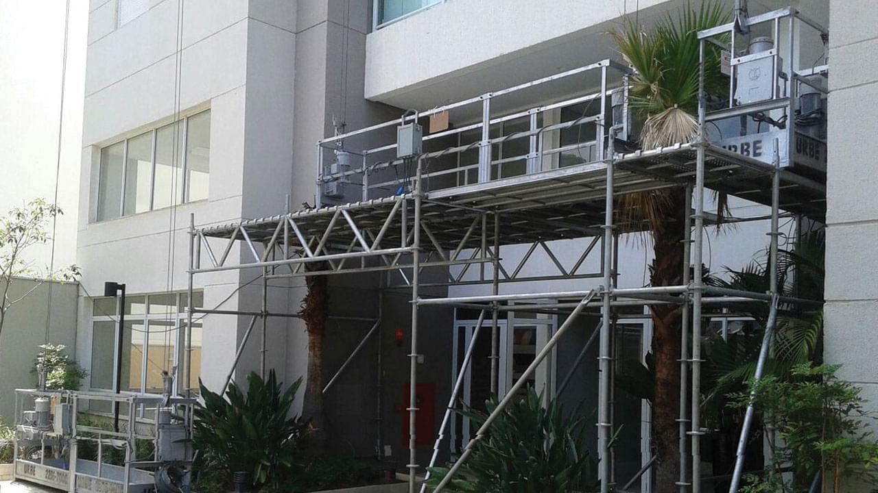 Obra com Andaime Multidirecional